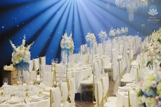 Bắt kịp những xu hướng thiết kế nhà hàng tiệc cưới đẹp 2025