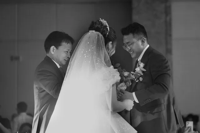 Phong Tục Cha Đưa Mẹ Đón: Nét Đẹp Văn Hóa Trong Lễ Cưới Hỏi Truyền Thống Việt Nam