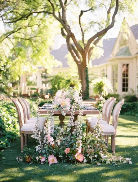 5 quan điểm sai trái về tiệc cưới ngoài trời trong mùa xuân