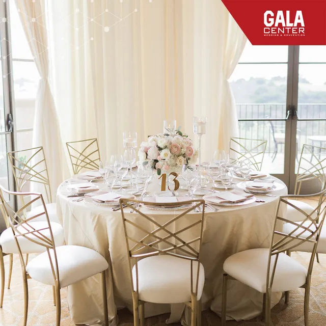 5 mẹo đánh lừa thị giác giúp các cặp đôi phá tan nỗi lo sảnh tiệc cưới nhỏ