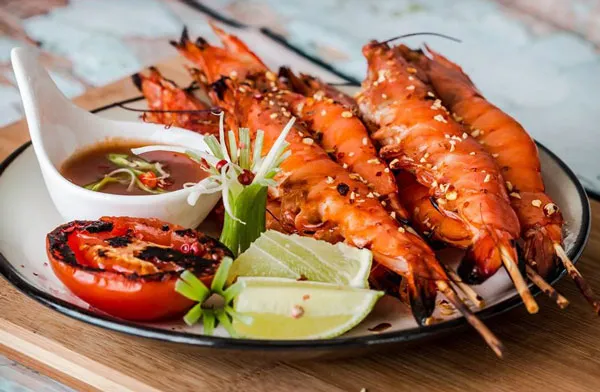 Bật mí 3 nguyên tắc quyết định sự hoàn hảo của một thực đơn tiệc cưới