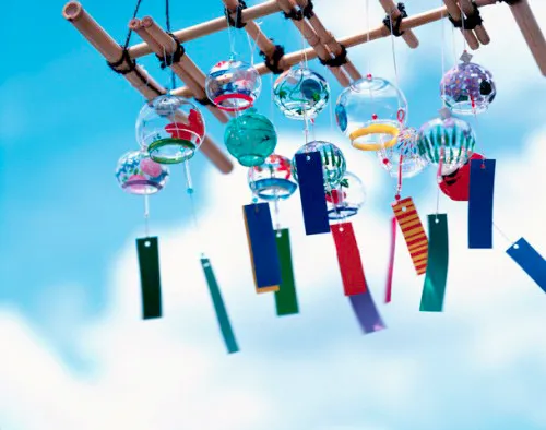 5 vật phẩm trang trí cho tiệc cưới sân vườn thêm thơ mộng