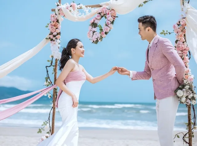 Tổng hợp các kiểu chụp hình khi mặc váy của các cô nàng khiến bao chàng trai phải say đắm