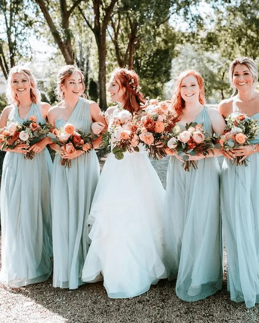 Bạn đang lựa chọn sảnh tiệc cưới với tông màu chủ đề nào?