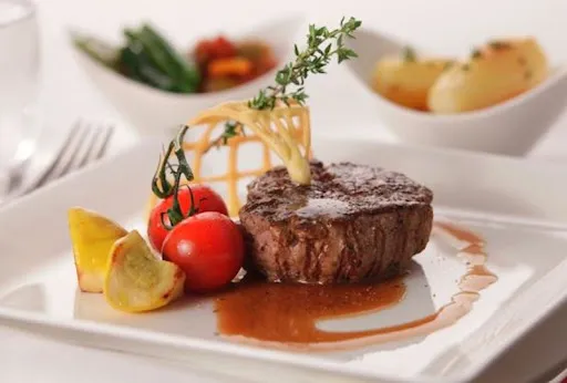 10+ Điều làm các cặp đôi chọn thực đơn tiệc cưới cao cấp cho hôn lễ