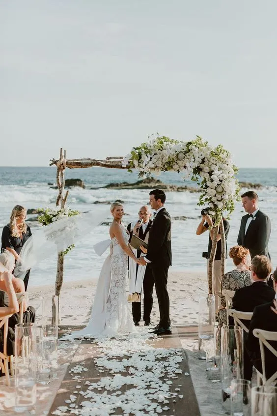 Thực đơn nhà hàng tiệc cưới đậm đà hương vị cùng ẩm thực Trung Hoa