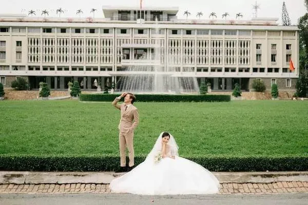 Cùng nhà hàng tiệc cưới quận 3 Metropole phá đảo các địa điểm chụp ảnh cưới đẹp tại Hồ Chí Minh