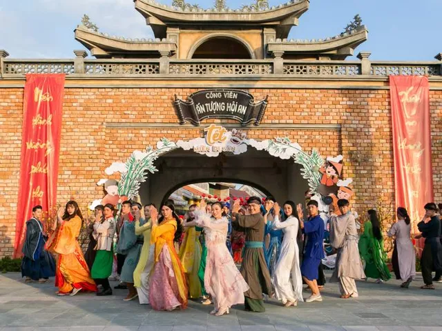 Khám phá phố cổ Hội An: 5 điều đặc sắc chỉ có tại Công viên văn hóa chủ đề ấn tượng Hội An