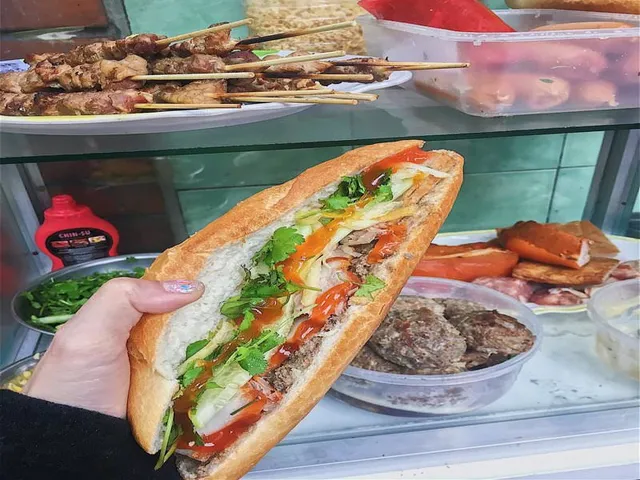 Discovering foods in Saigon