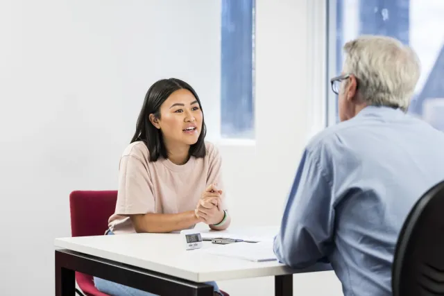 Cách ôn luyện IELTS hiệu quả: Hướng dẫn chi tiết từ A–Z cho người mới bắt đầu