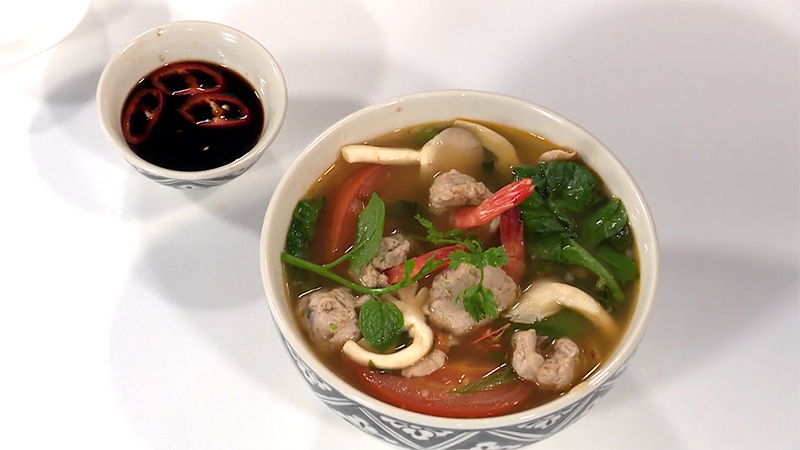 Canh tôm nấm – món canh thanh mát, bổ dưỡng cho bữa tối - nguồn từ Bách hóa XANH