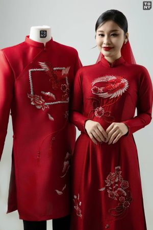 Áo dài cưới truyền thống thiết kế đôi cho cô dâu chú rể - nguồn từ tonywedding
