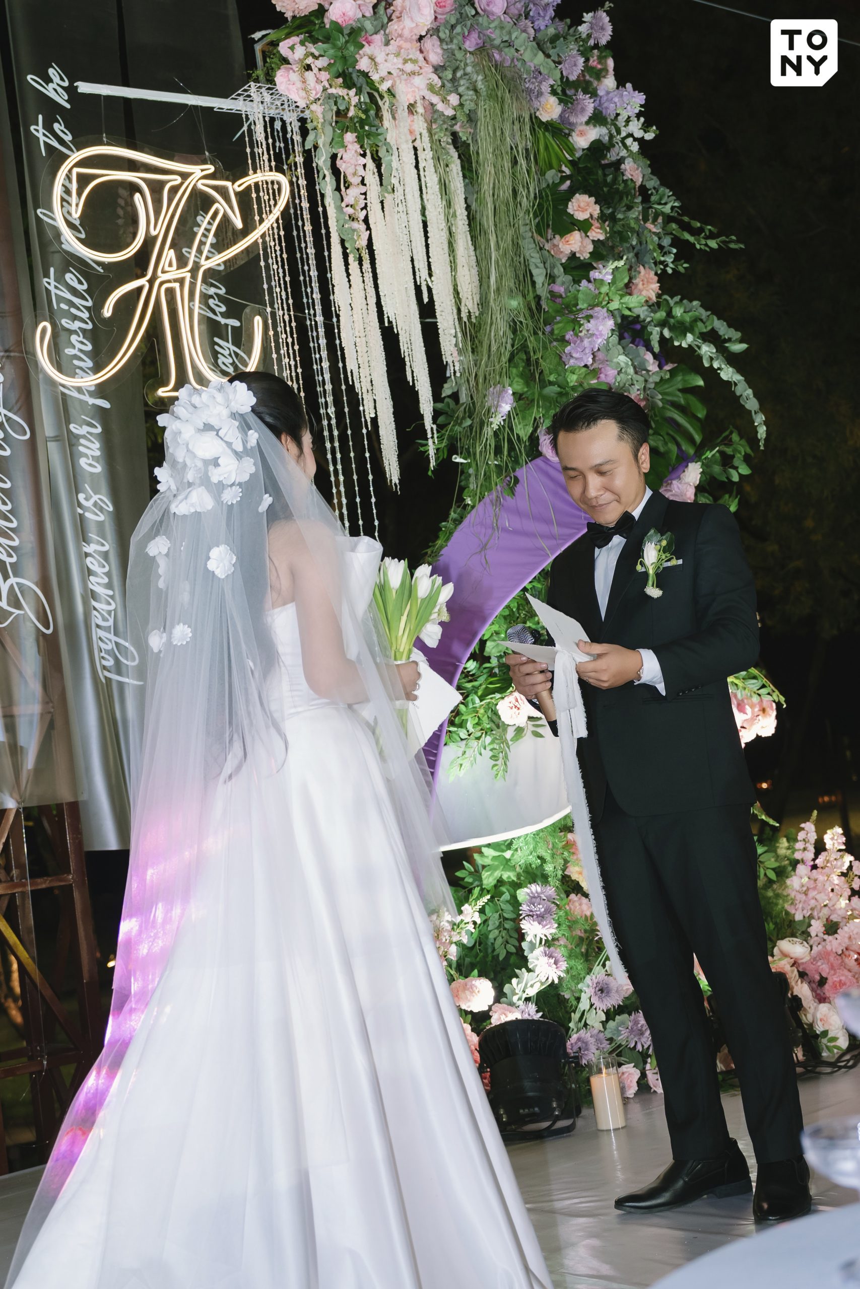 Sảnh Aurora Camellia Bloom Garden Hidden Haven đủ quy mô - nguồn từ tonywedding