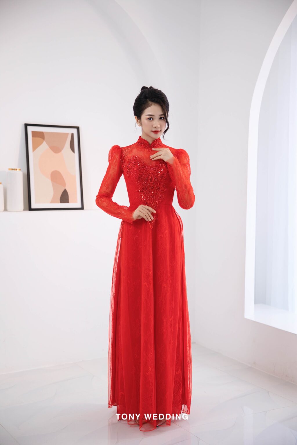 Nội y trắng be thoáng mát cho ngày cưới - nguồn từ tonywedding