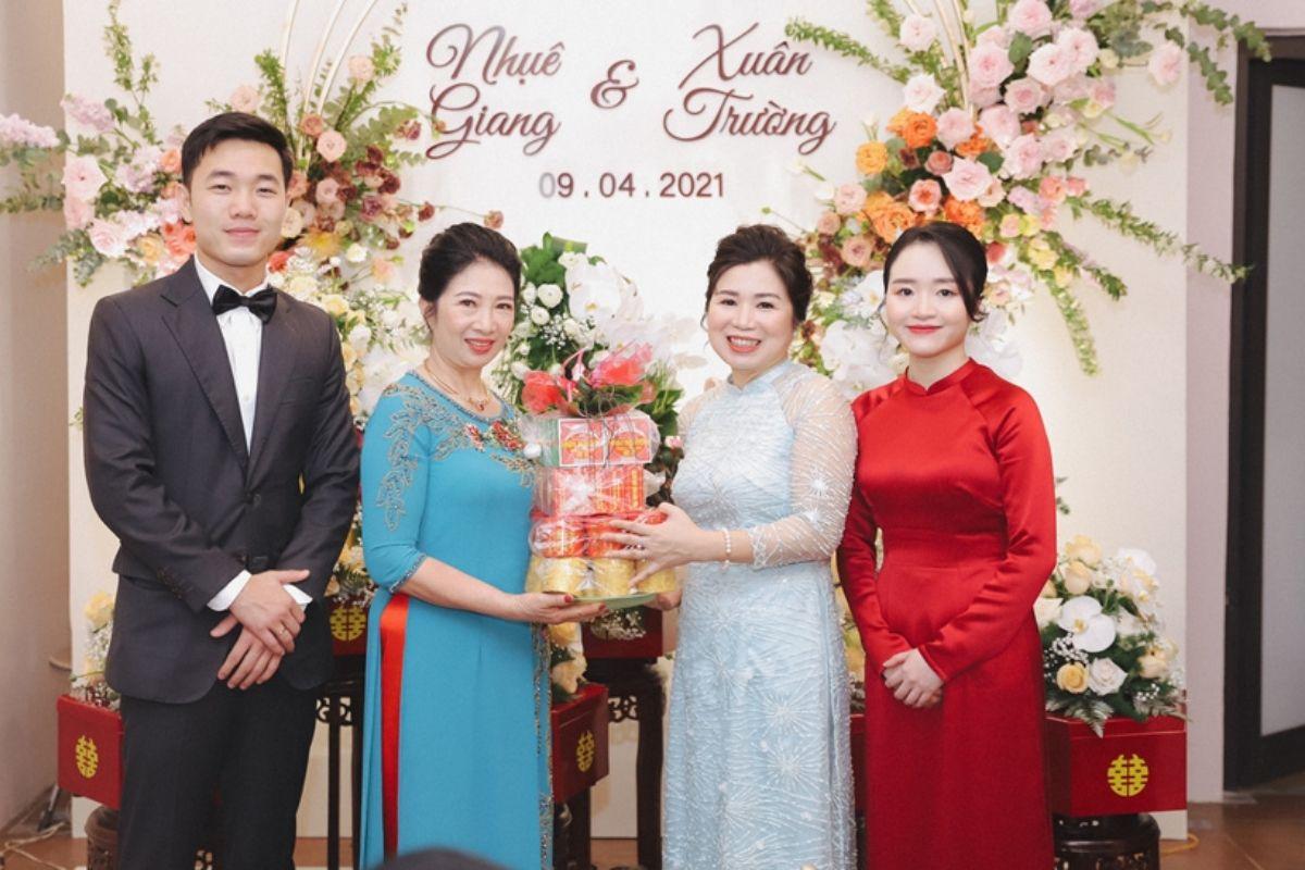 Chuẩn bị lễ vật và trang trí tiết kiệm cho lễ dạm ngõ - nguồn từ tiff