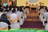 Cổ đông tham gia đại hội, bầu chọn quyết định quan trọng - nguồn từ tinnhanhchungkhoan
