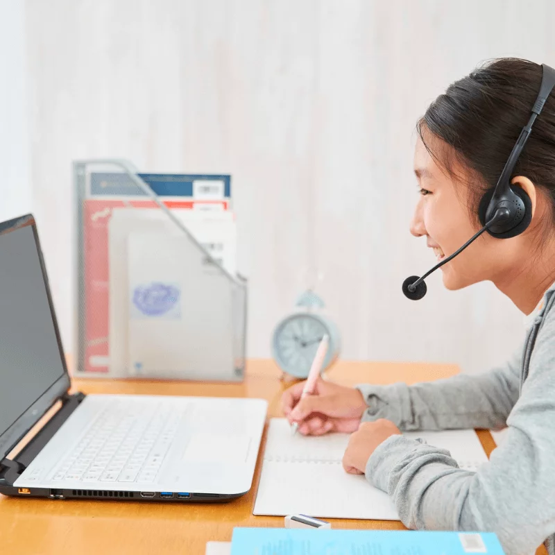Danh sách phim luyện IELTS theo kỹ năng Speaking, Listening, Vocabulary
