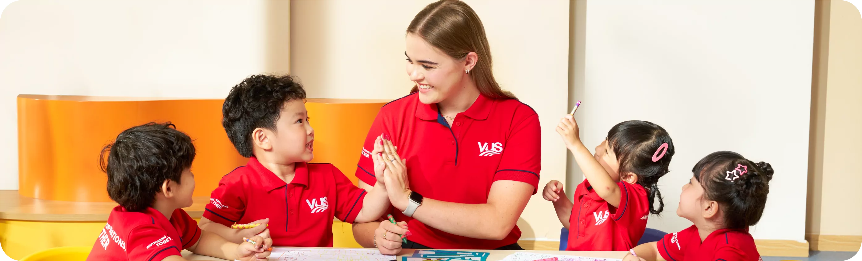 Học viên khám phá tri thức thông qua hoạt động tương tác thực tế - nguồn từ vus