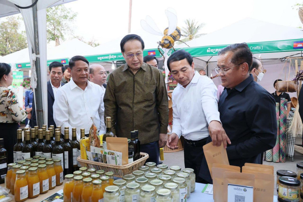 Mua sắm và thương lượng giá tại các chợ Campuchia