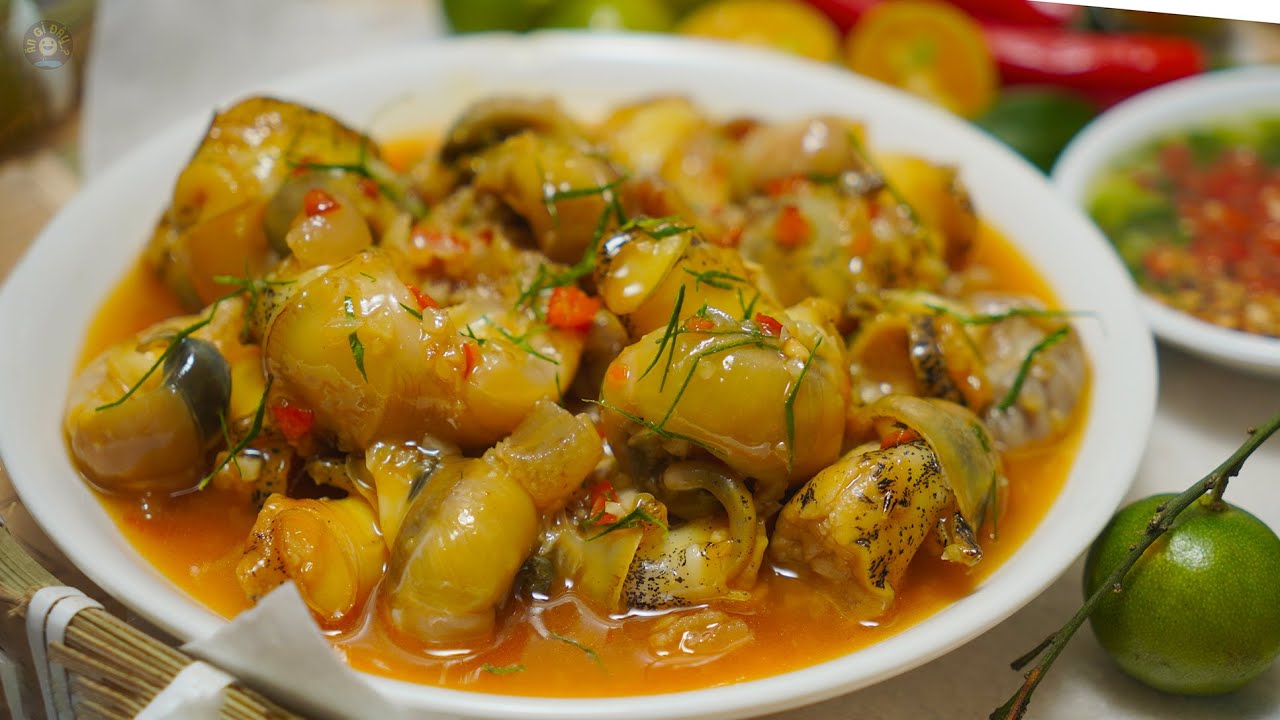 Ốc tươi xào tỏi gừng nóng hổi trong nồi - nguồn từ blog.mytour