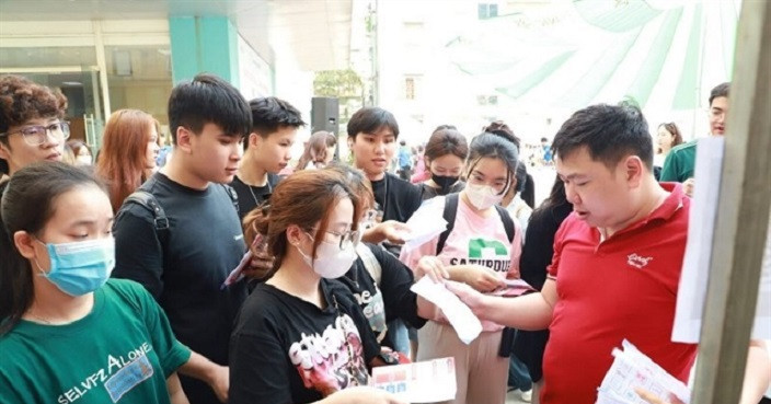 Sinh viên quốc tế làm việc thêm tại Đức trong quá trình học tập