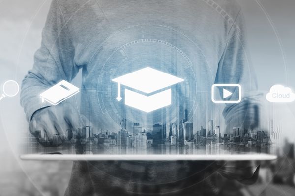 Xu hướng học trực tuyến 2025 - tương lai giáo dục số và tri thức toàn cầu