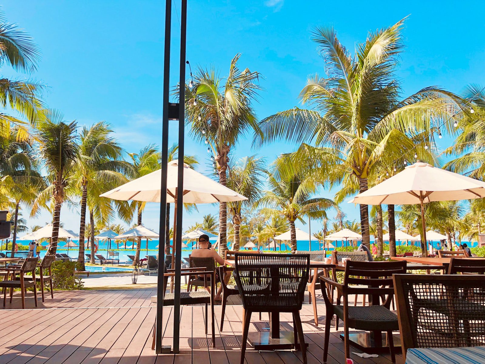 Các resort cao cấp của Phú Quốc nằm dọc những bãi biển riêng tư